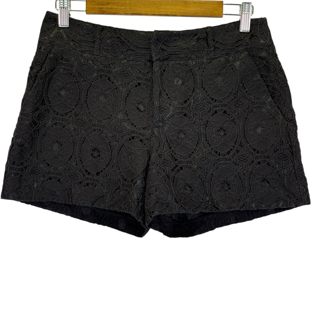 Elle Women’s Black Dressy Lace Overlay‎ Mid Rise Mini Shorts Size 4
